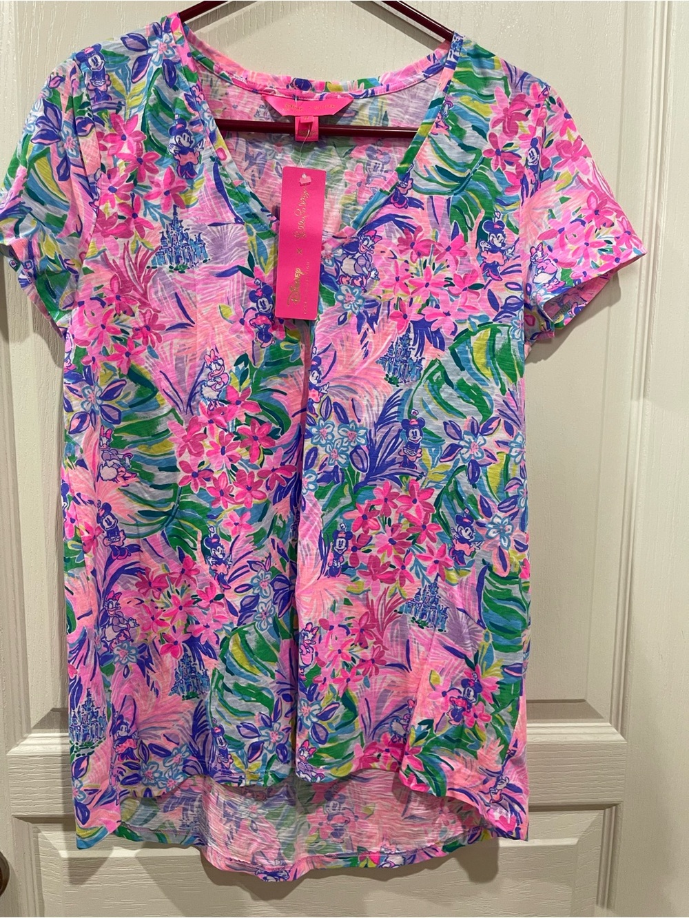 Lilly Pulitzer Disney Dreamin’ Etta V-Neck Short Sleeve Top